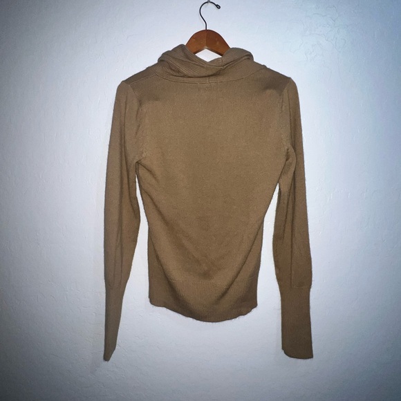 Womens Tan Sweater size Large - Picture 8 of 9